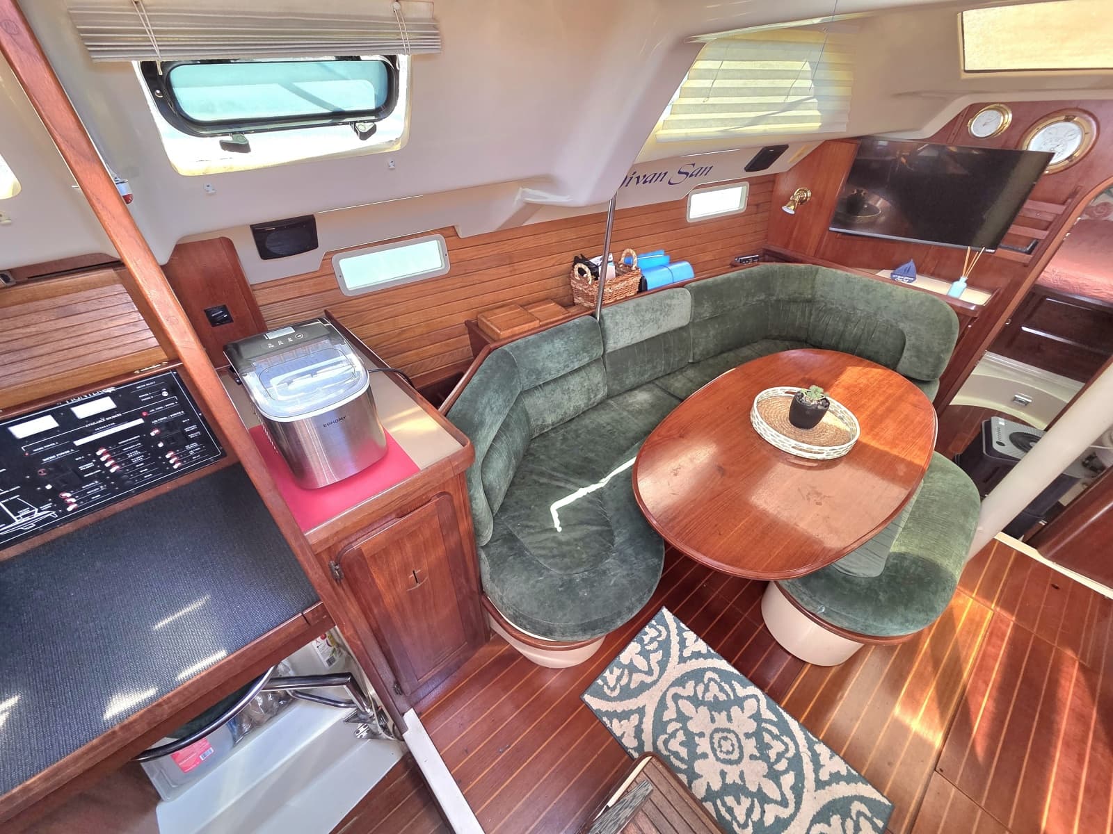 1991 Hunter Passage 42