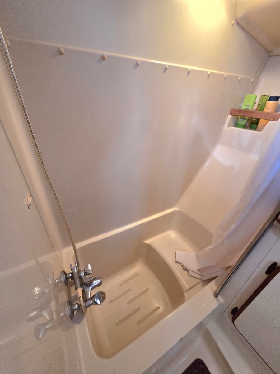 1991 Hunter Passage 42