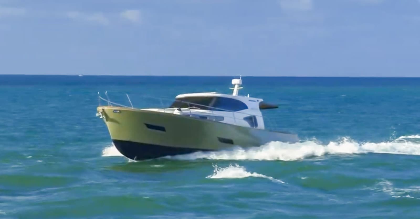 2019 Monachus Issa 45 Issa