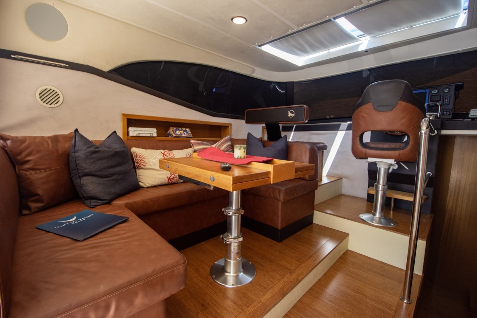 2019 Monachus Issa 45 Issa