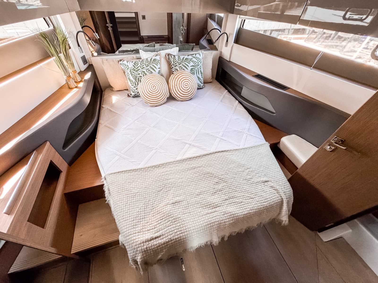 2026 Wellcraft 44 Explorer