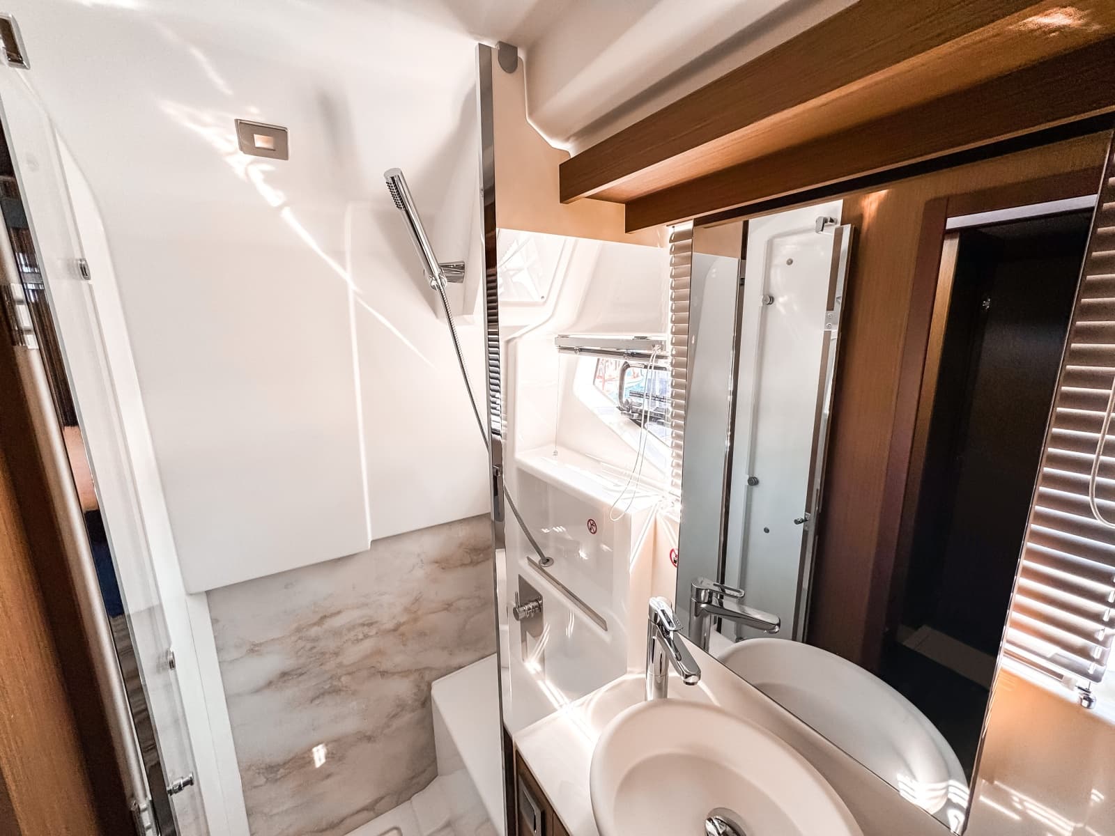 2026 Wellcraft 44 Explorer