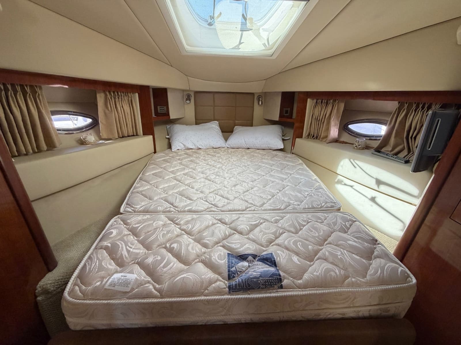 2007 Sea Ray Sedan Bridge