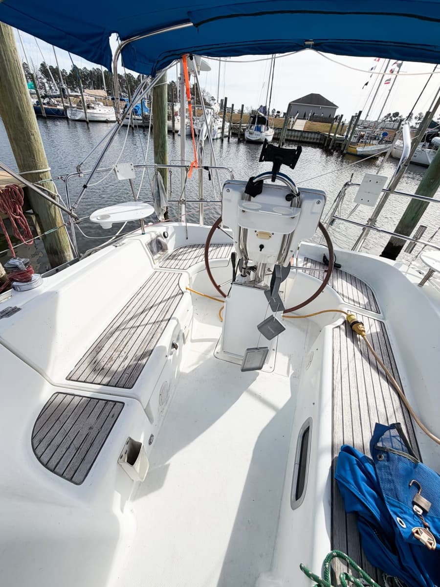 2007 Beneteau 323