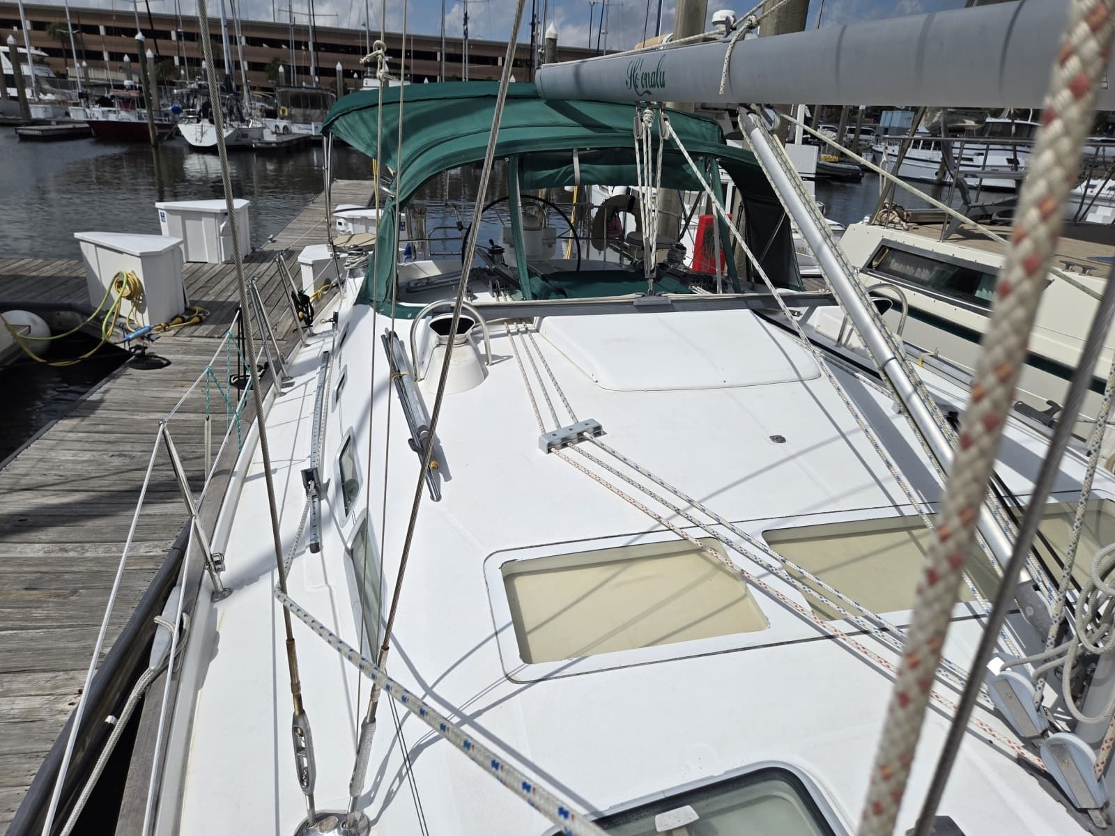 2004 Beneteau 423