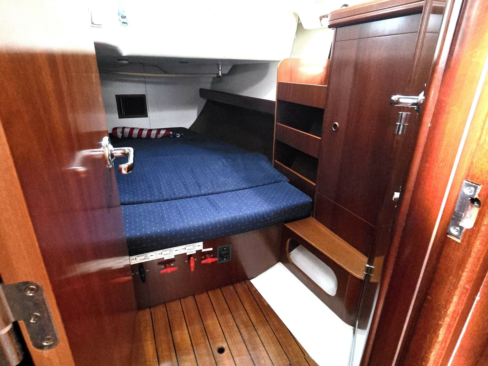 2004 Beneteau 423