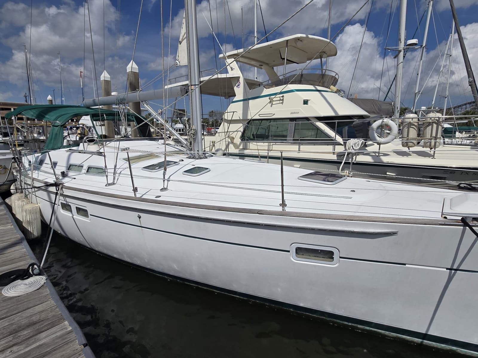 2004 Beneteau 423