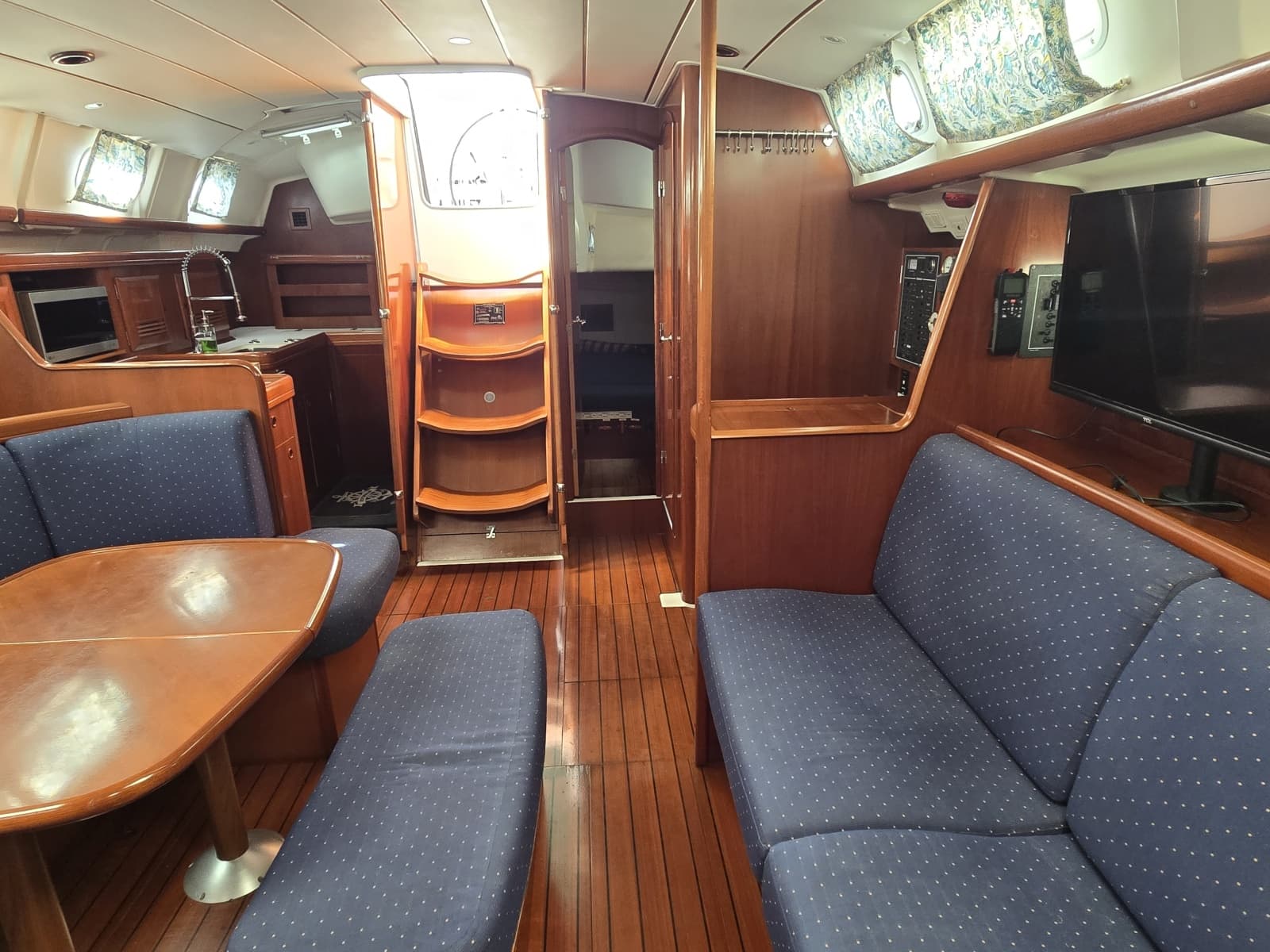 2004 Beneteau 423