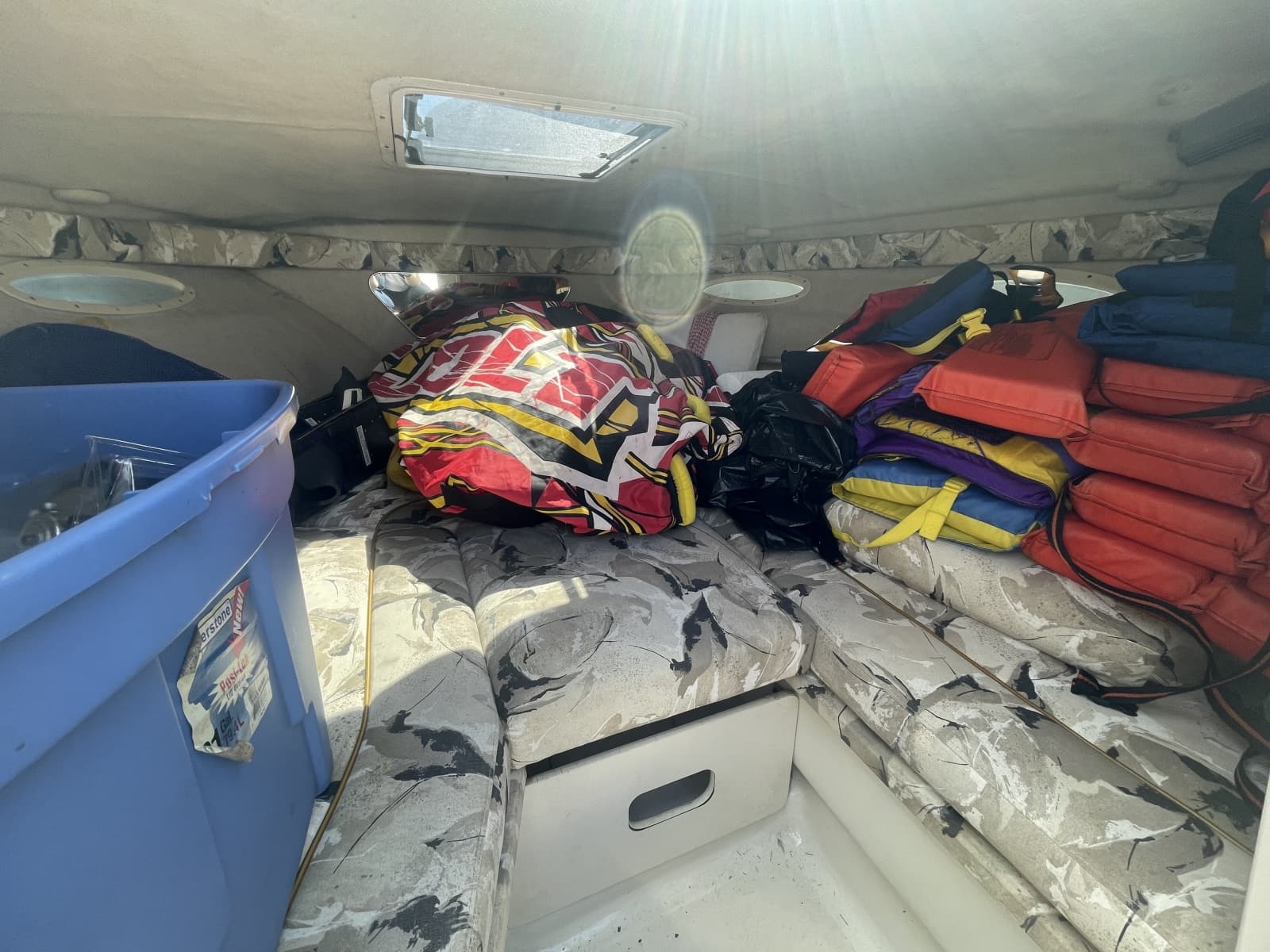 2000 Sea Ray 230 Signature