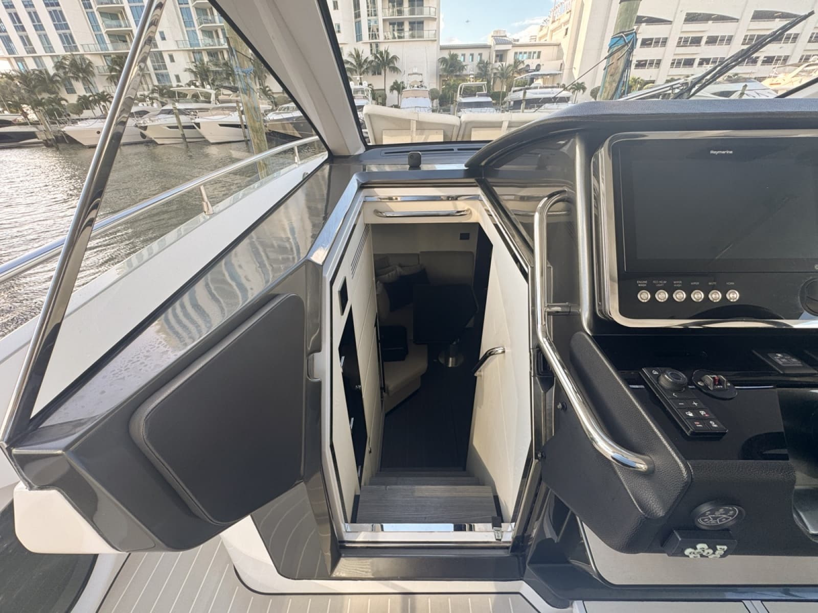 2023 Azimut Verve 47