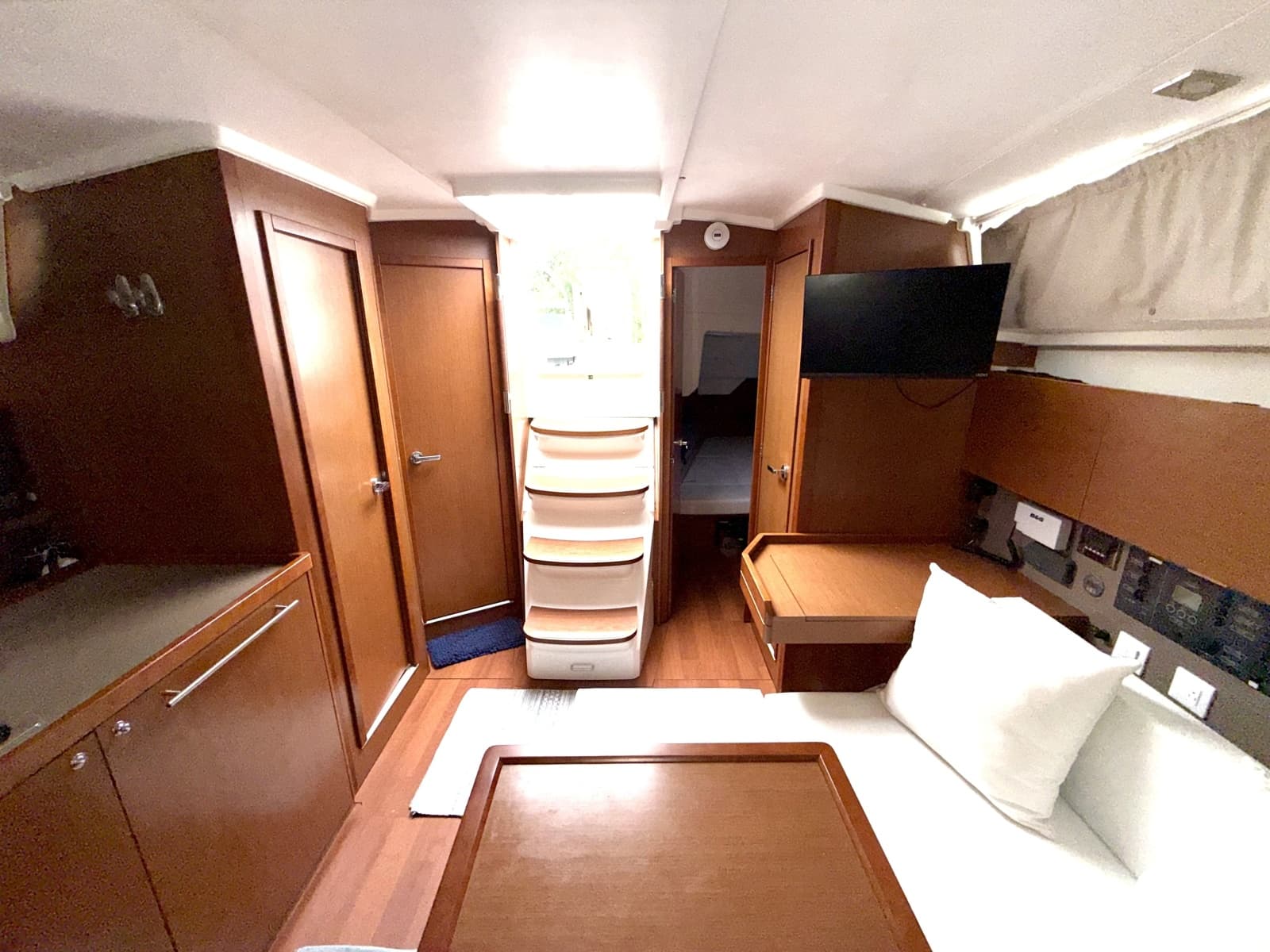 2016 Beneteau 38 - Photo 22