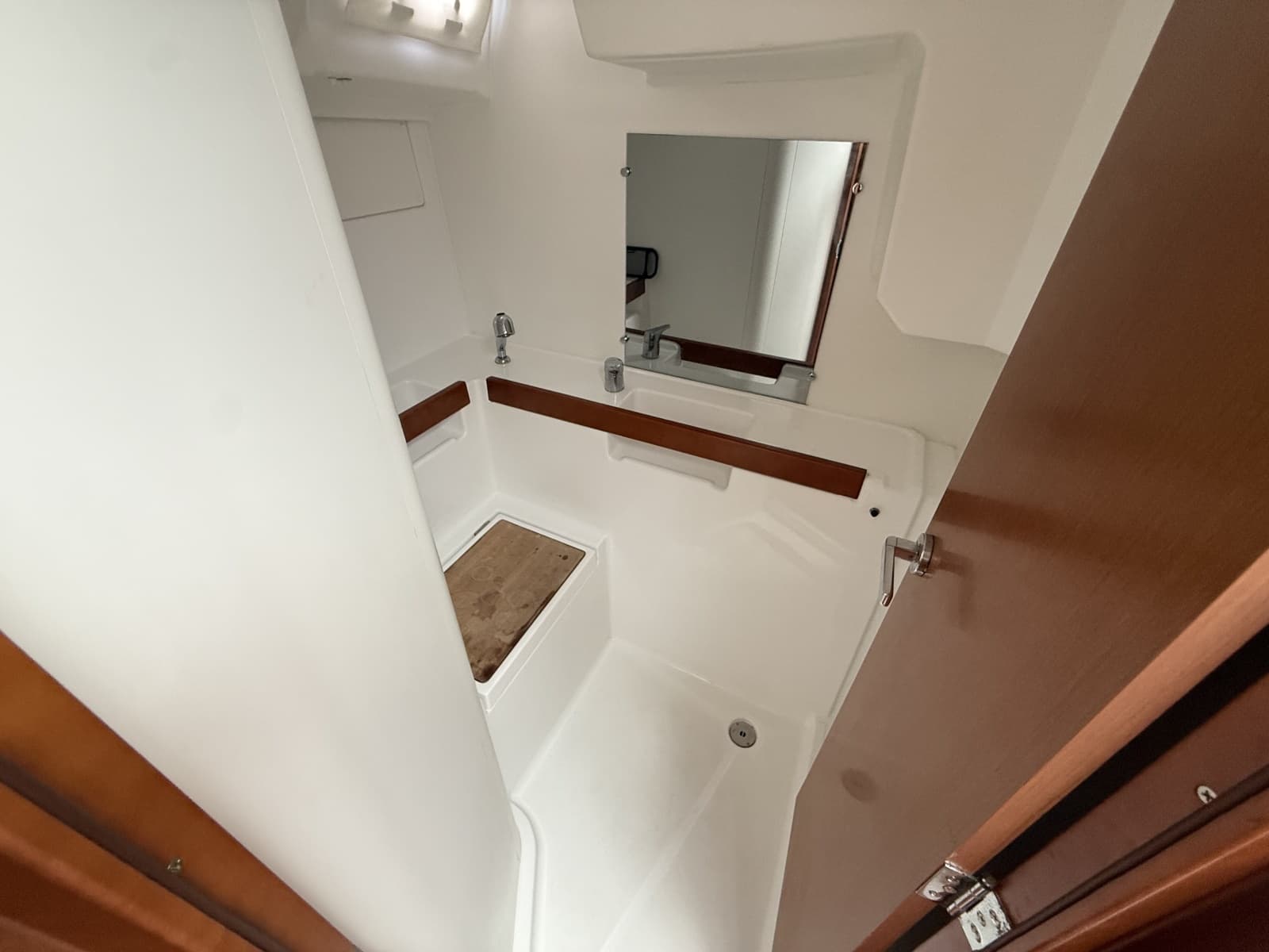 2016 Beneteau 38 - Photo 26