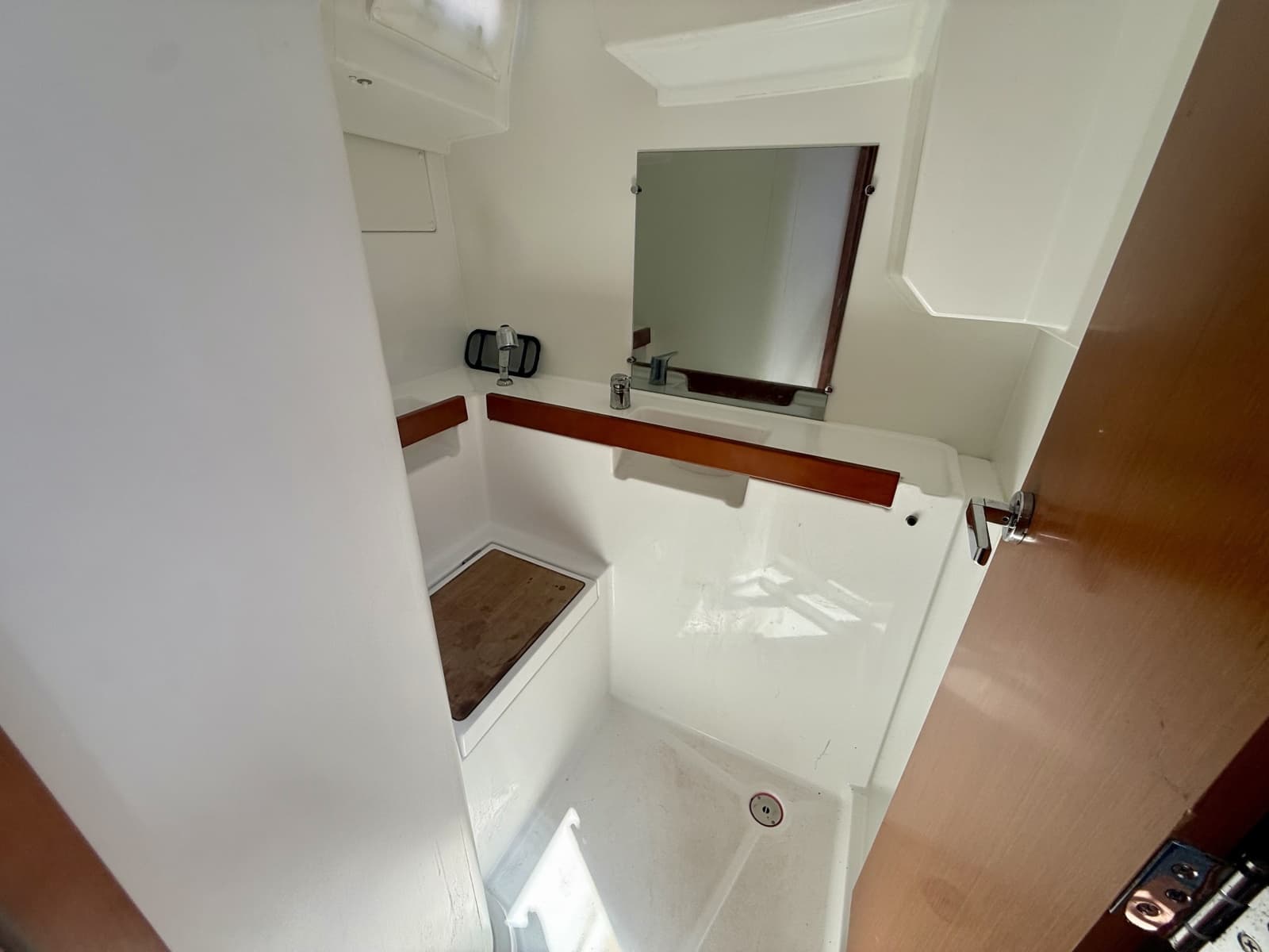 2016 Beneteau 38 - Photo 17