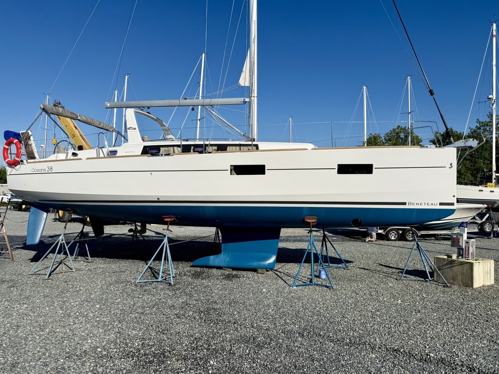 2016 Beneteau 38 - Photo 6