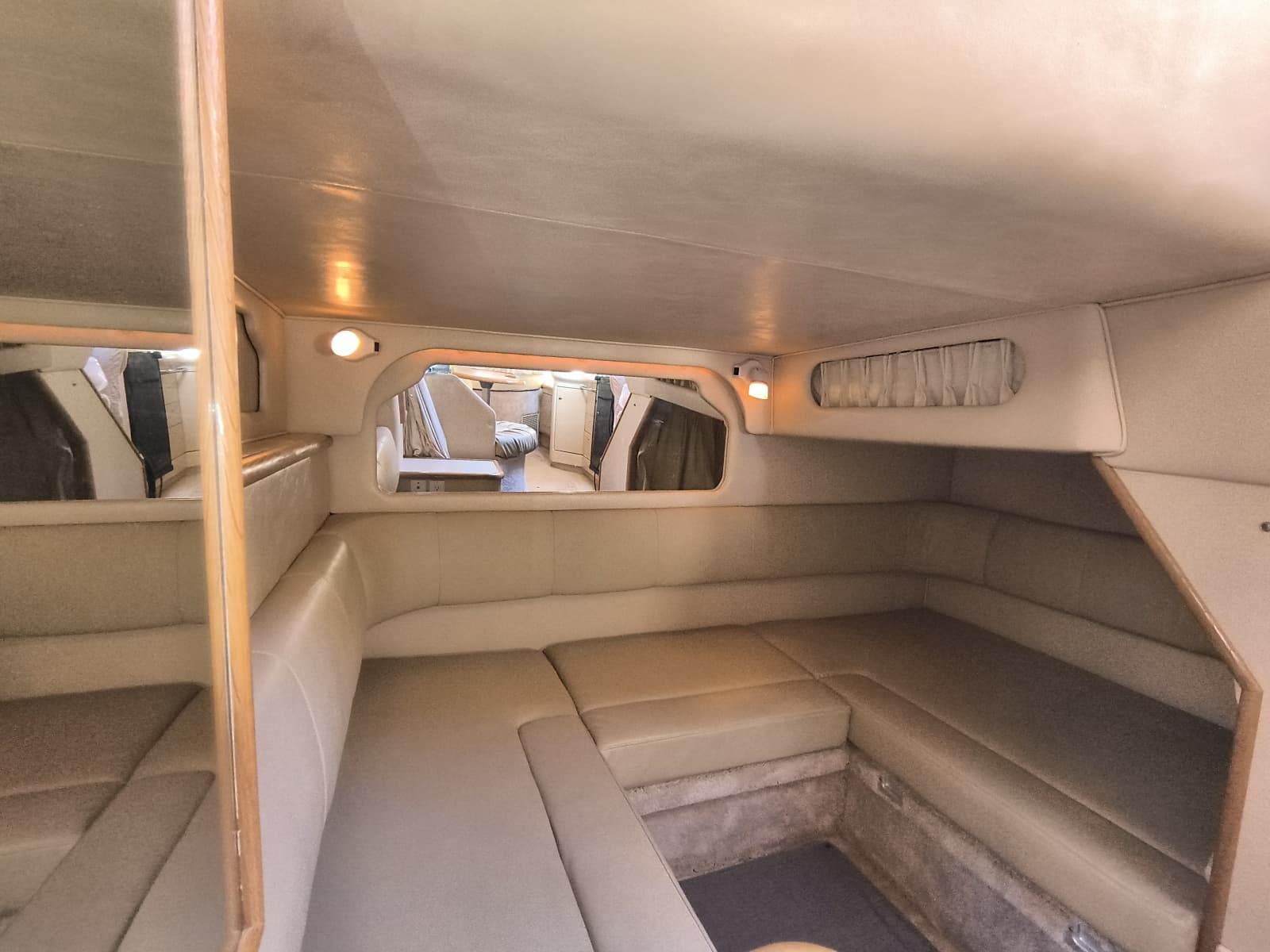 1998 Sea Ray 330 Sundancer