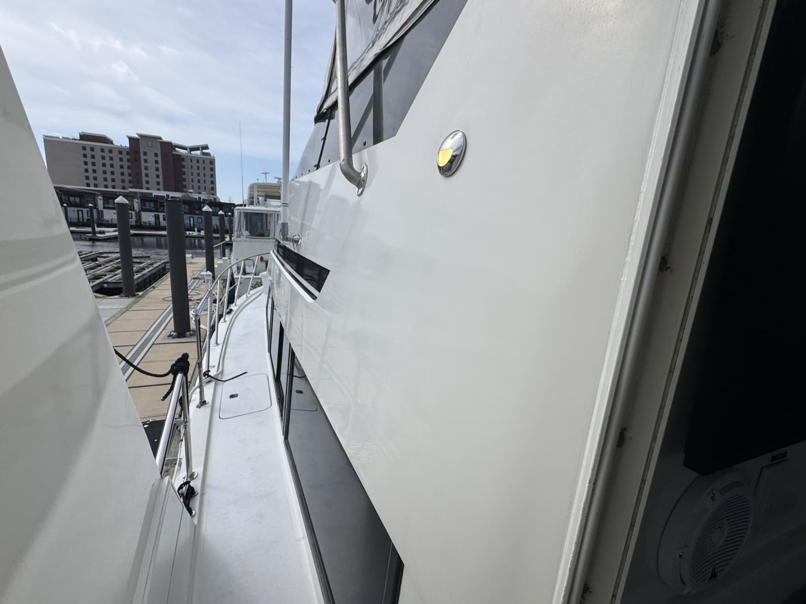 Wide Side Deck - Port Side