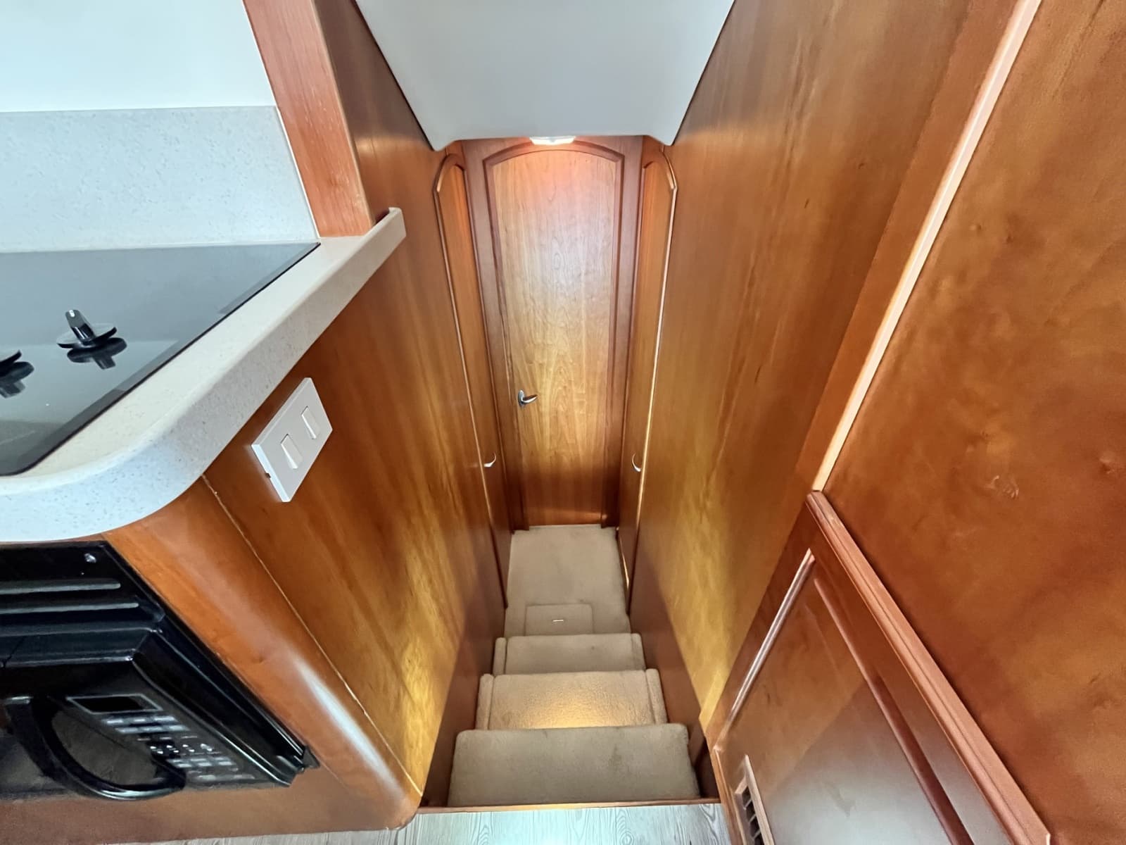 2003 Luhrs 40 Convertible