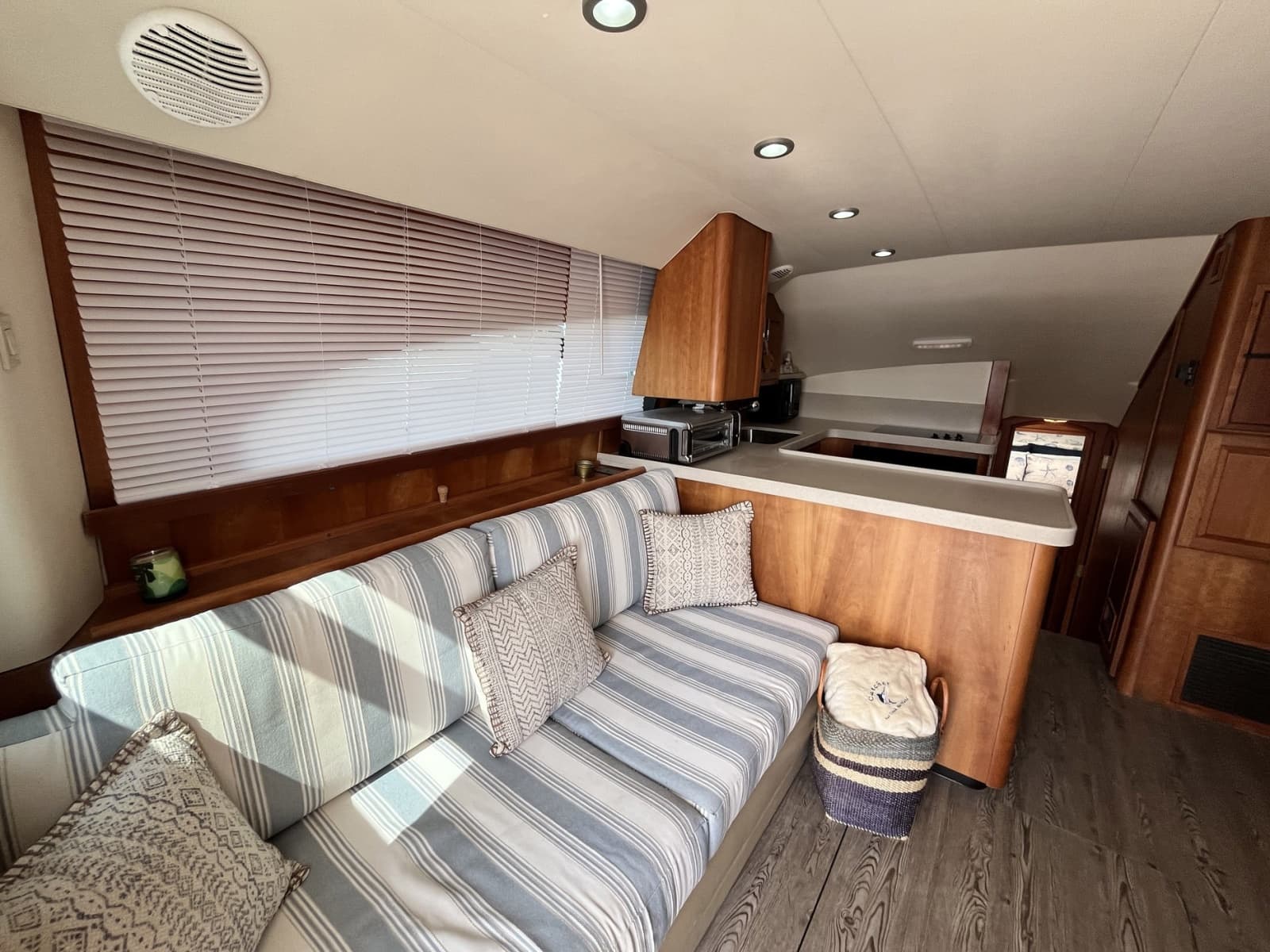 2003 Luhrs 40 Convertible