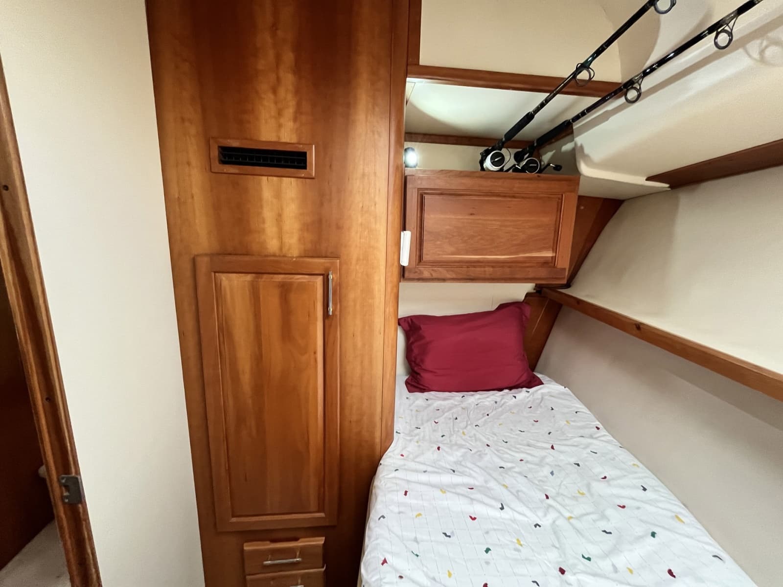 2003 Luhrs 40 Convertible