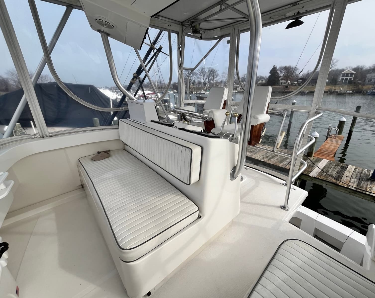 2003 Luhrs 40 Convertible