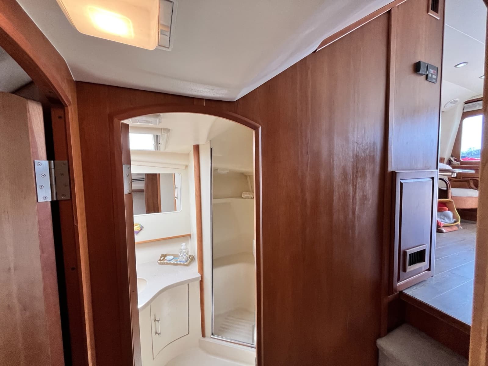 2003 Luhrs 40 Convertible