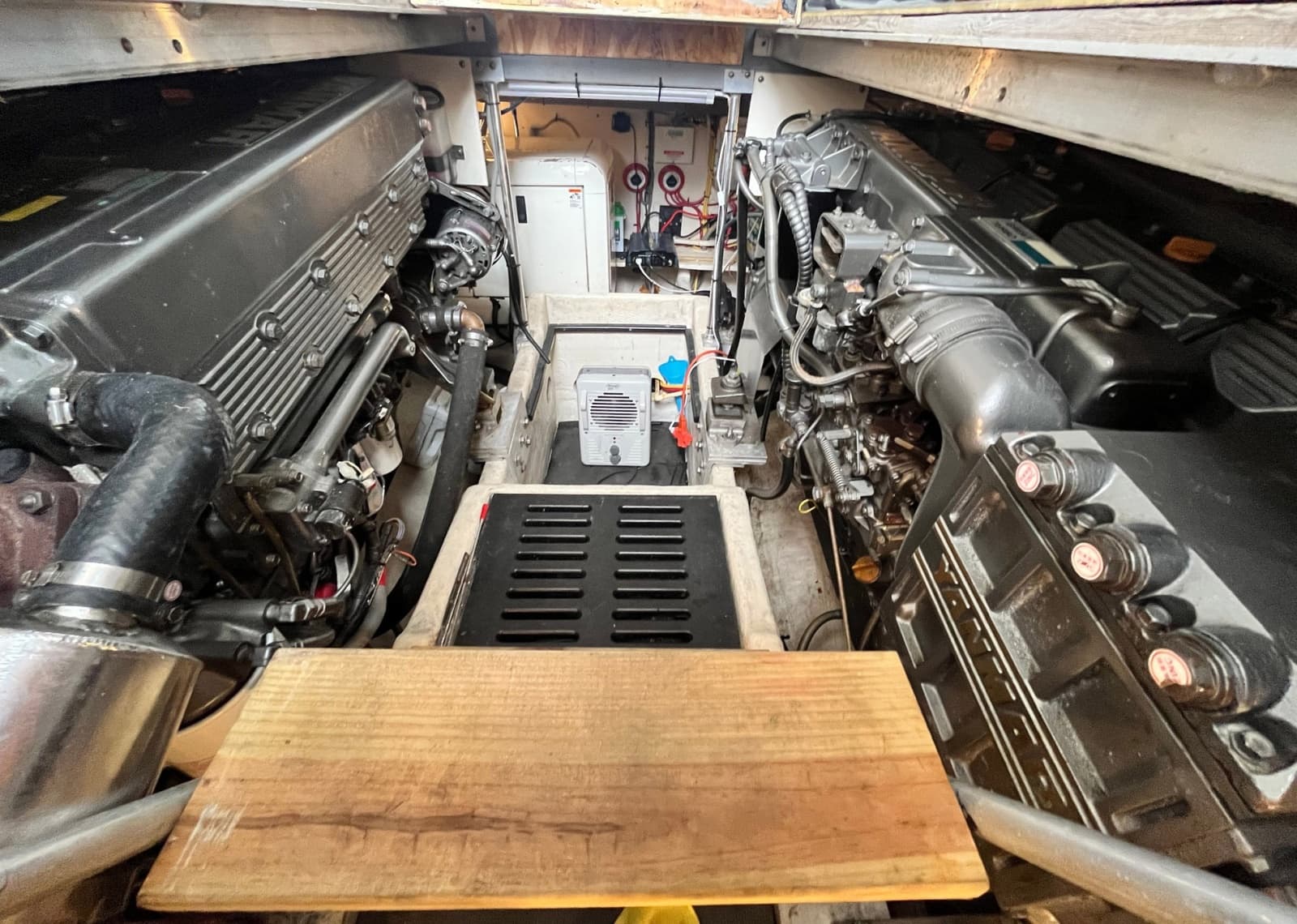 2003 Luhrs 40 Convertible