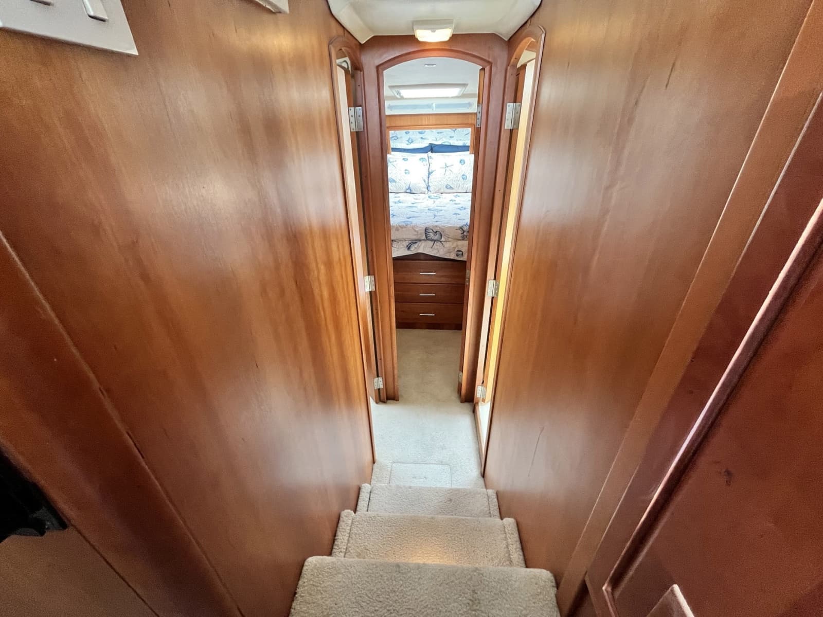 2003 Luhrs 40 Convertible