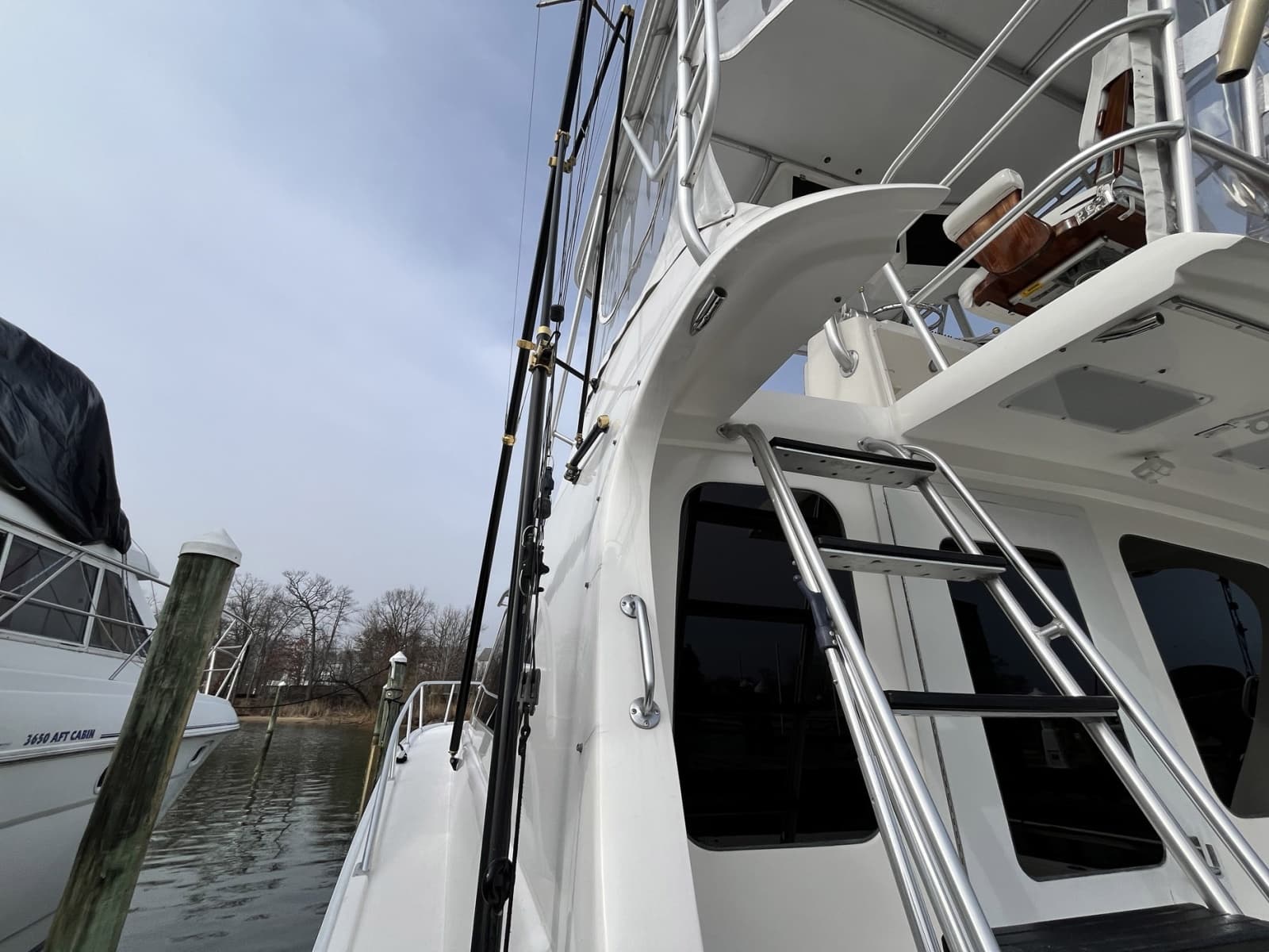 2003 Luhrs 40 Convertible