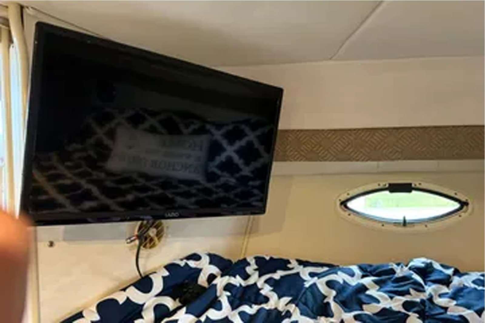 2001 Monterey 322 Cruiser