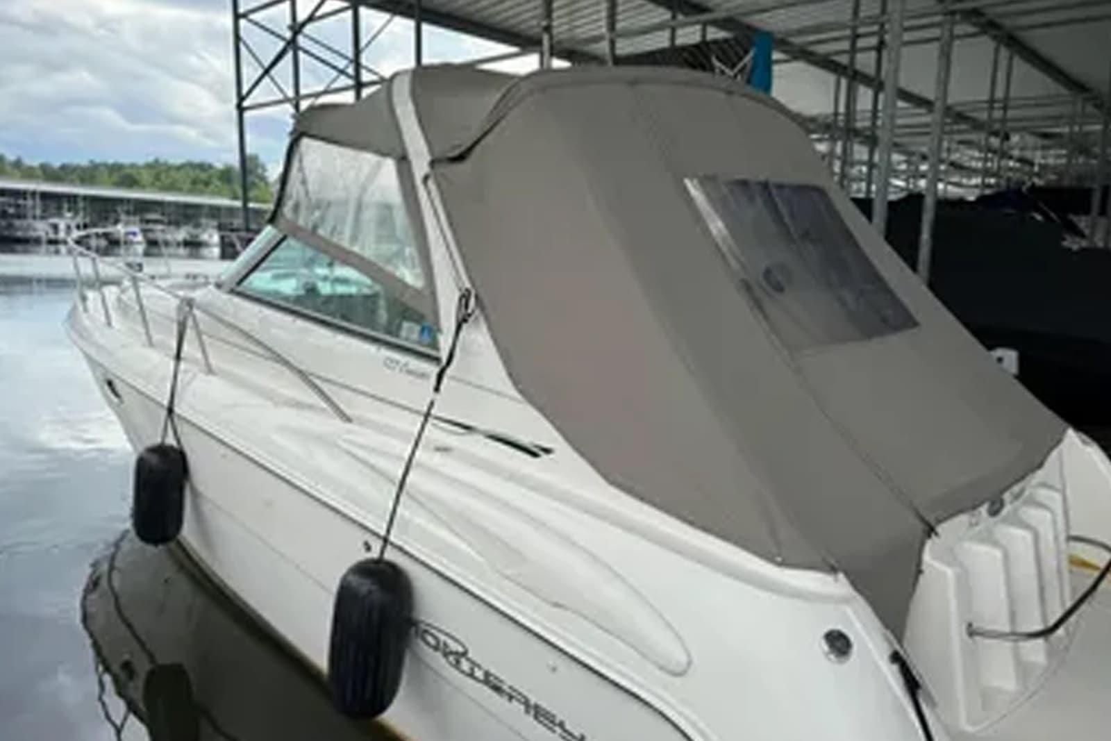 2001 Monterey 322 Cruiser