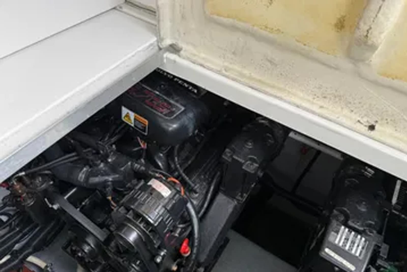 2001 Monterey 322 Cruiser