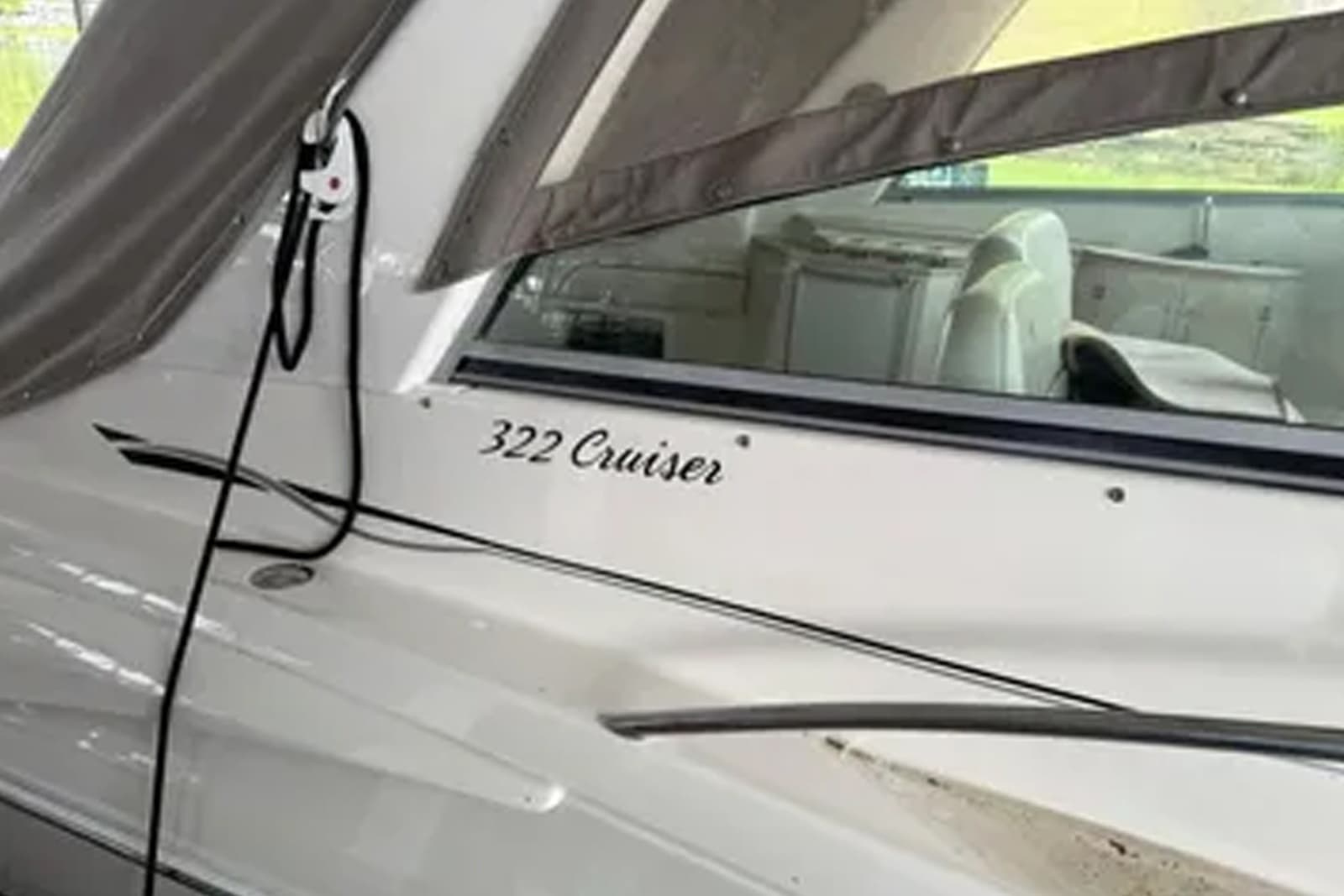 2001 Monterey 322 Cruiser