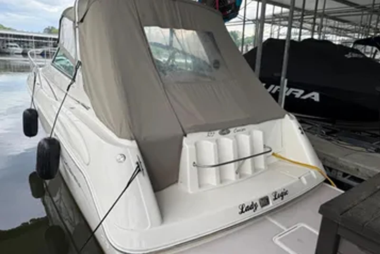 2001 Monterey 322 Cruiser