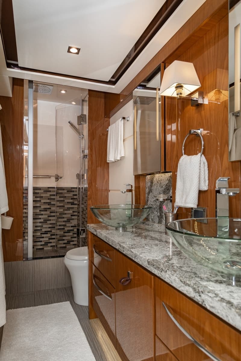 2018 Sea Ray L650 FLY