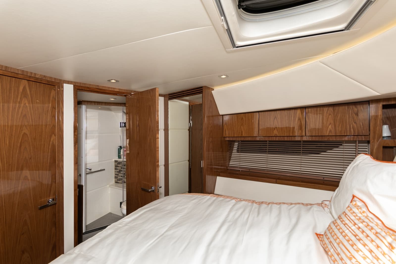 2018 Sea Ray L650 FLY