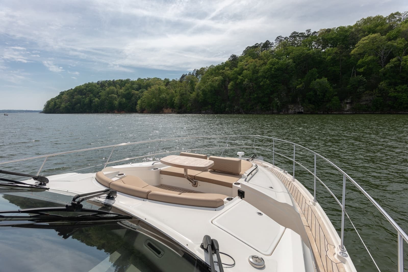 2018 Sea Ray L650 FLY