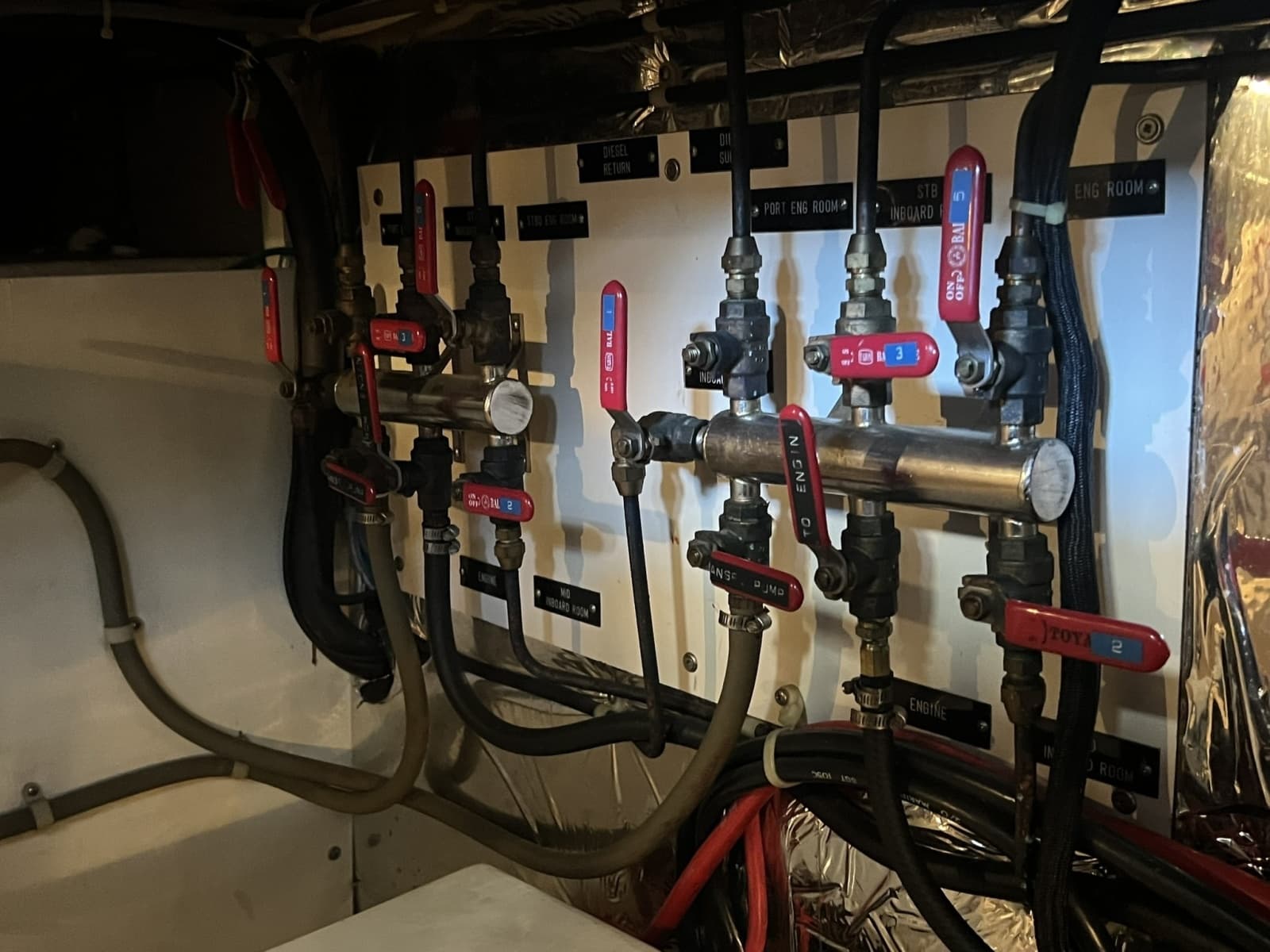 1989 Hans Christian Independence 45