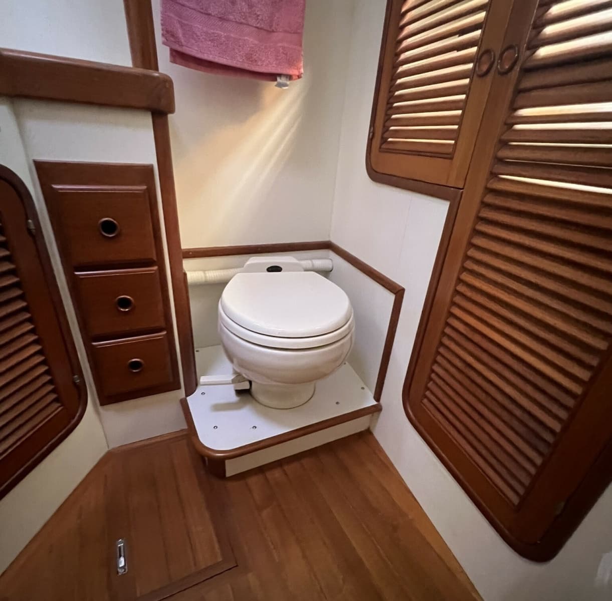 1989 Hans Christian Independence 45