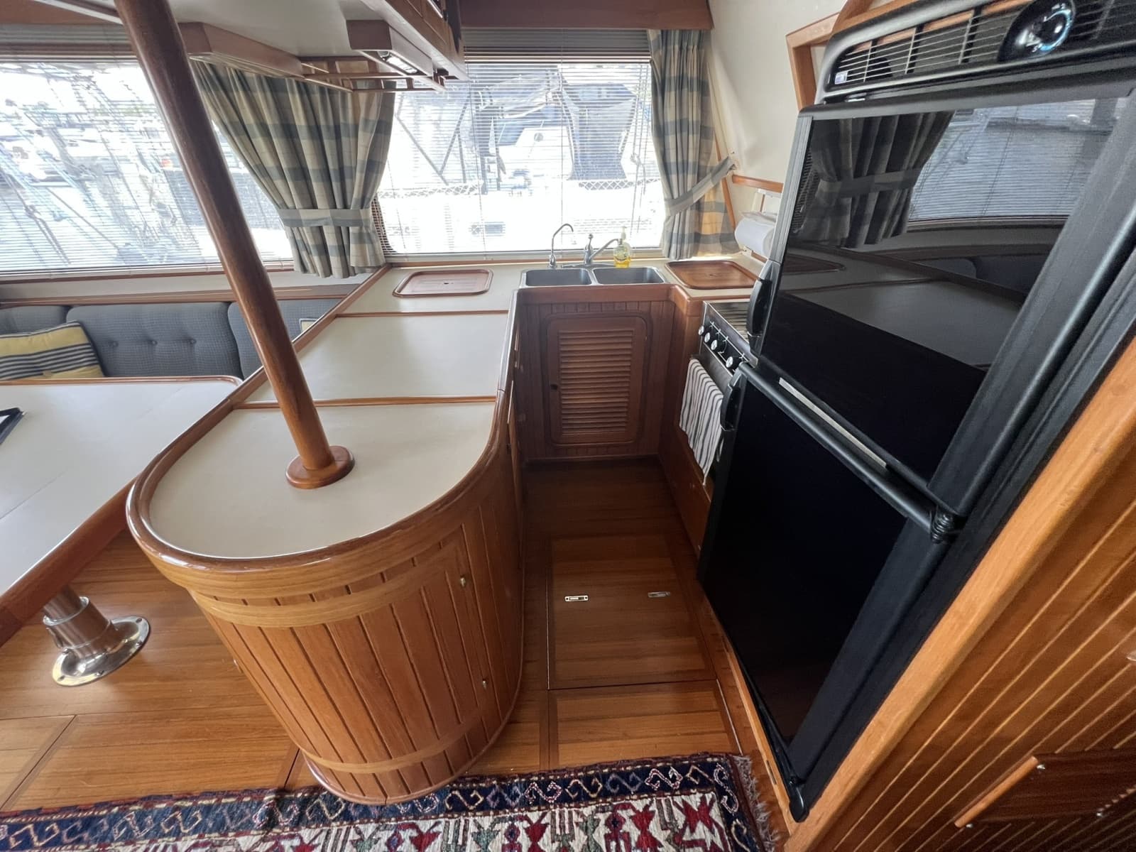 1989 Hans Christian Independence 45