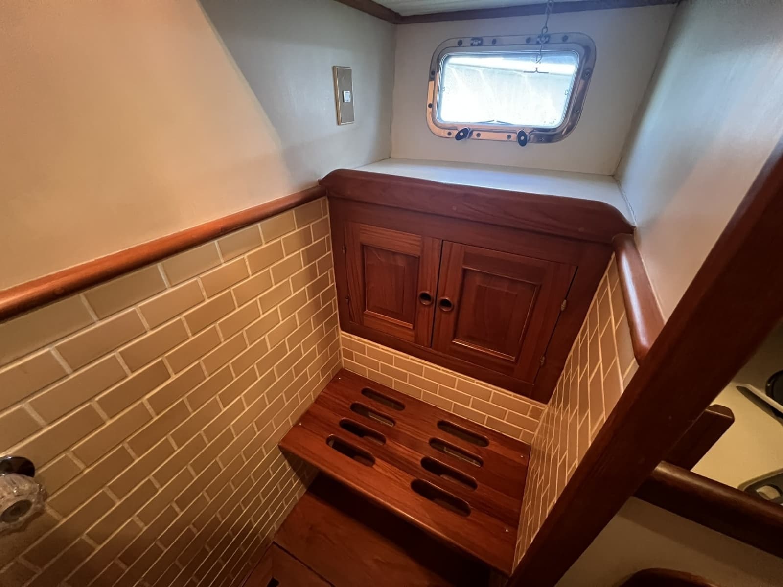 1989 Hans Christian Independence 45