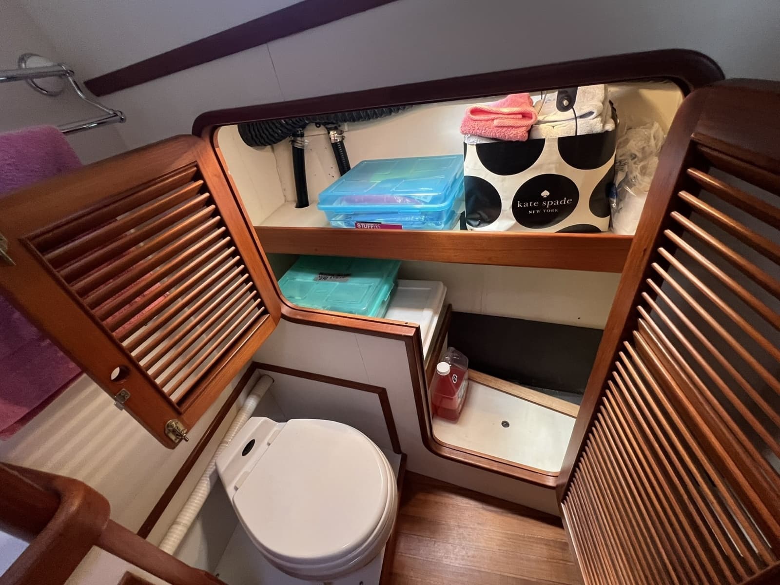 1989 Hans Christian Independence 45