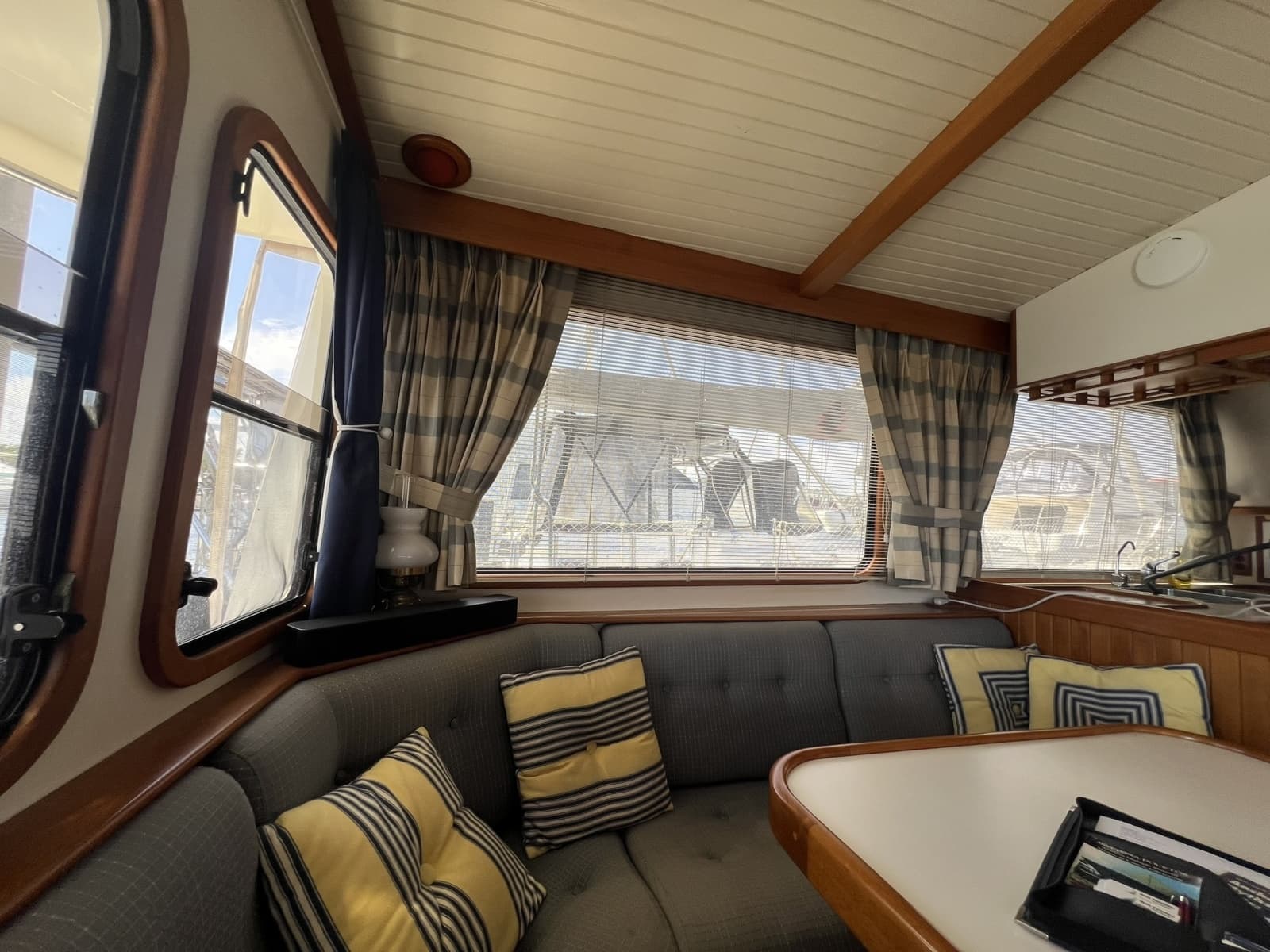 1989 Hans Christian Independence 45