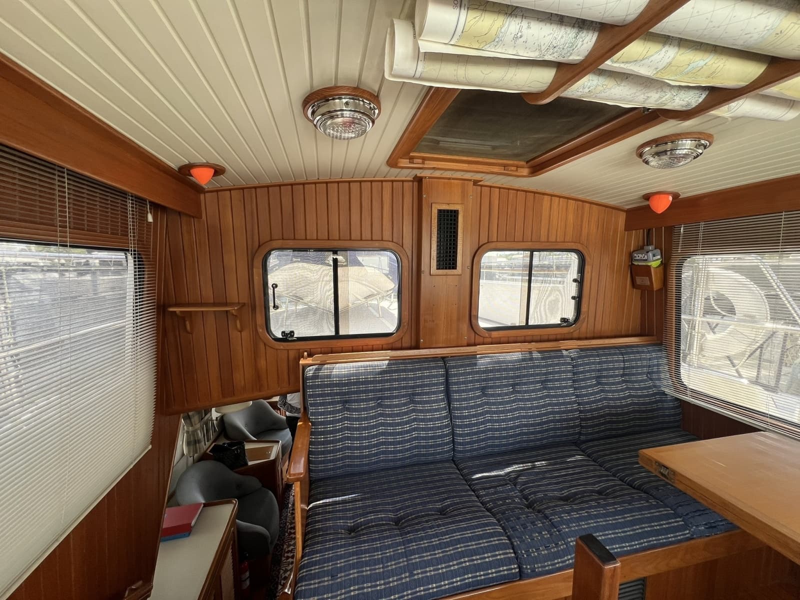 1989 Hans Christian Independence 45