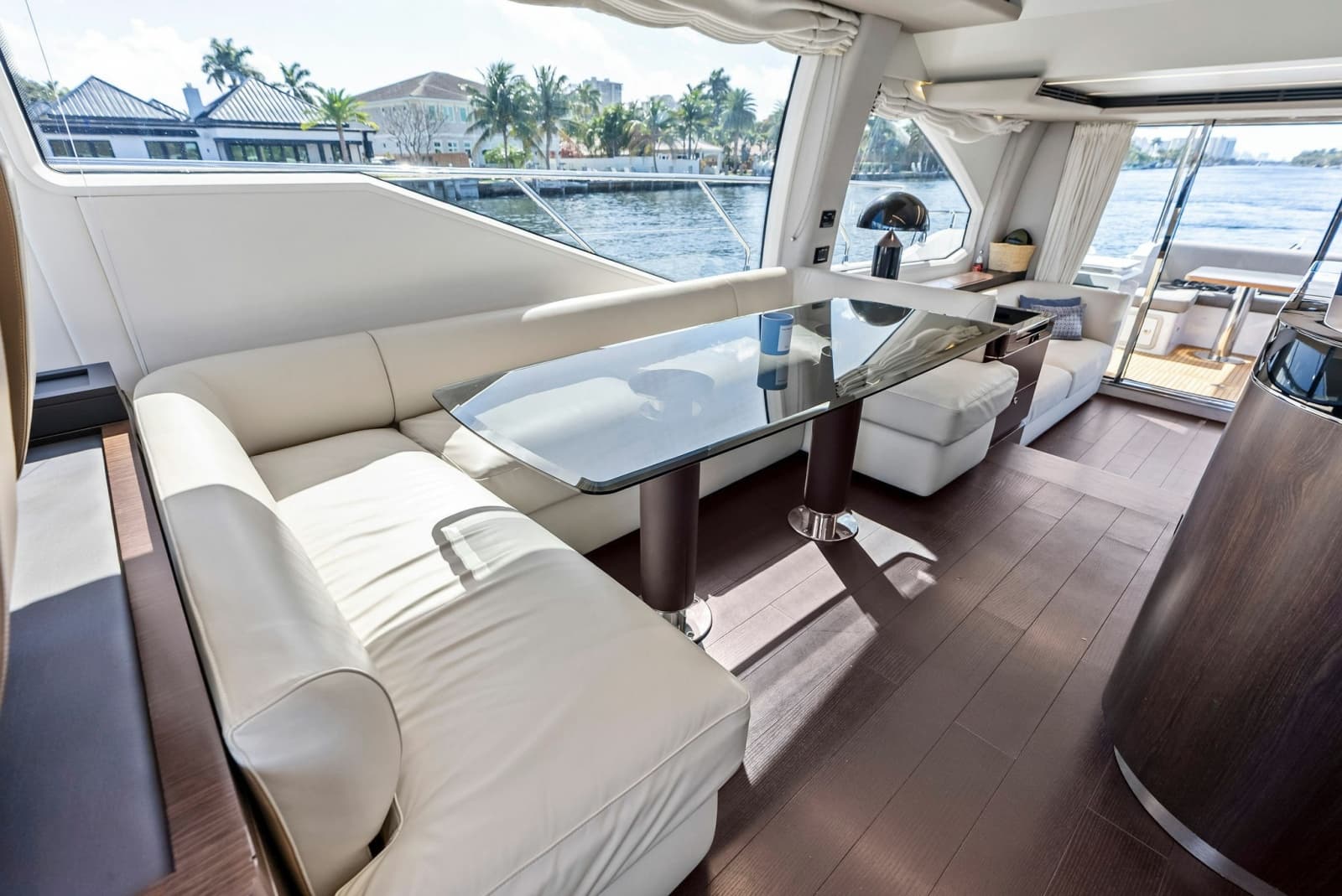 2020 Azimut Flybridge