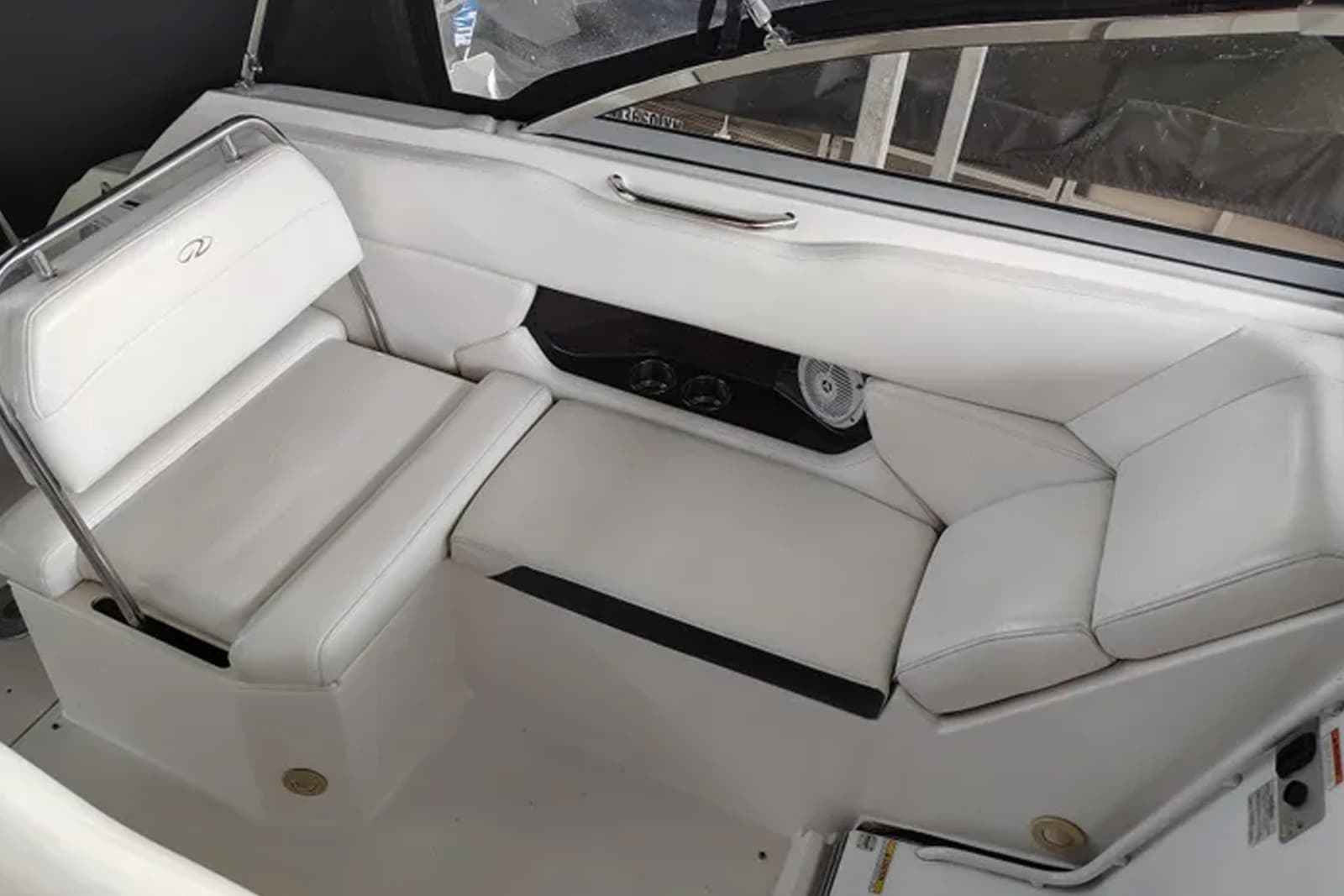 2008 Regal 2565 Window Express - Photo 12