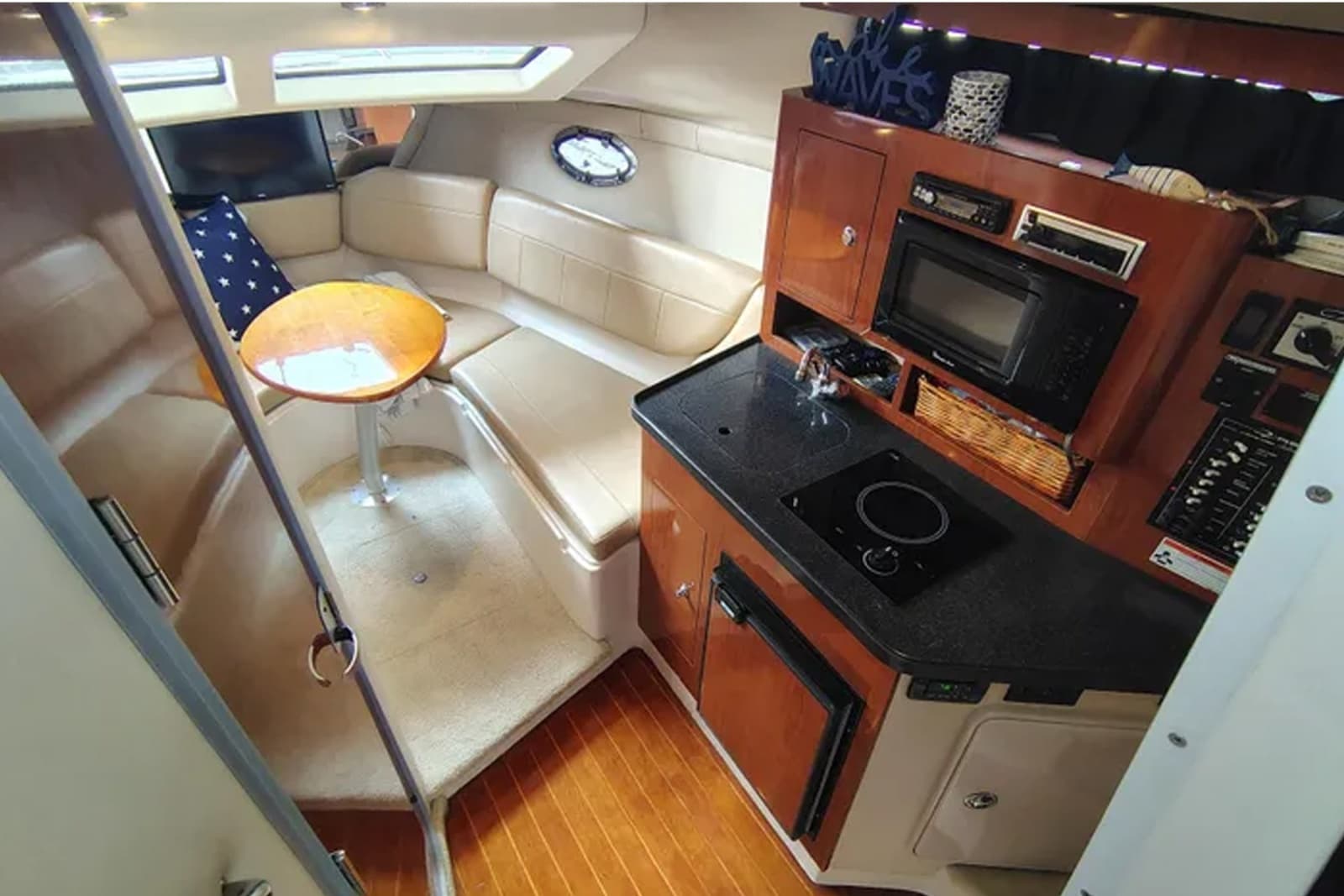 2008 Regal 2565 Window Express - Photo 20