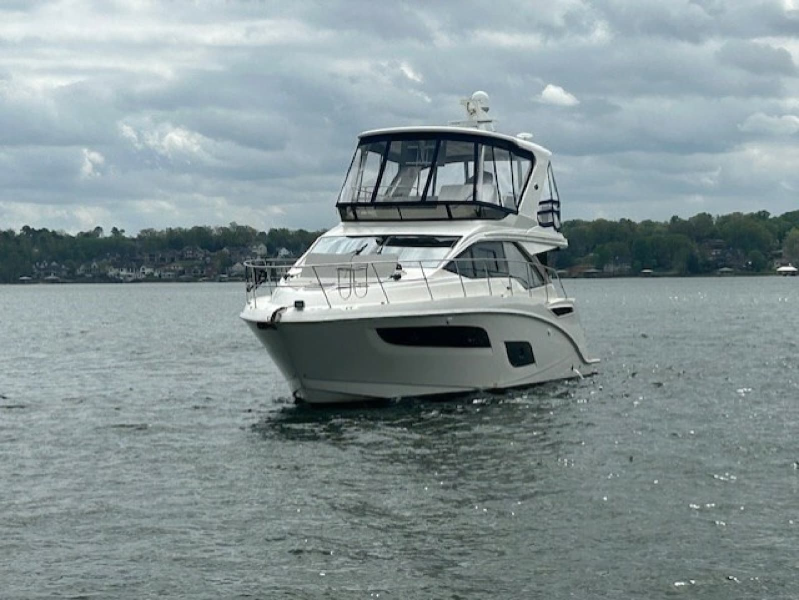 2017 Sea Ray 460 FLY