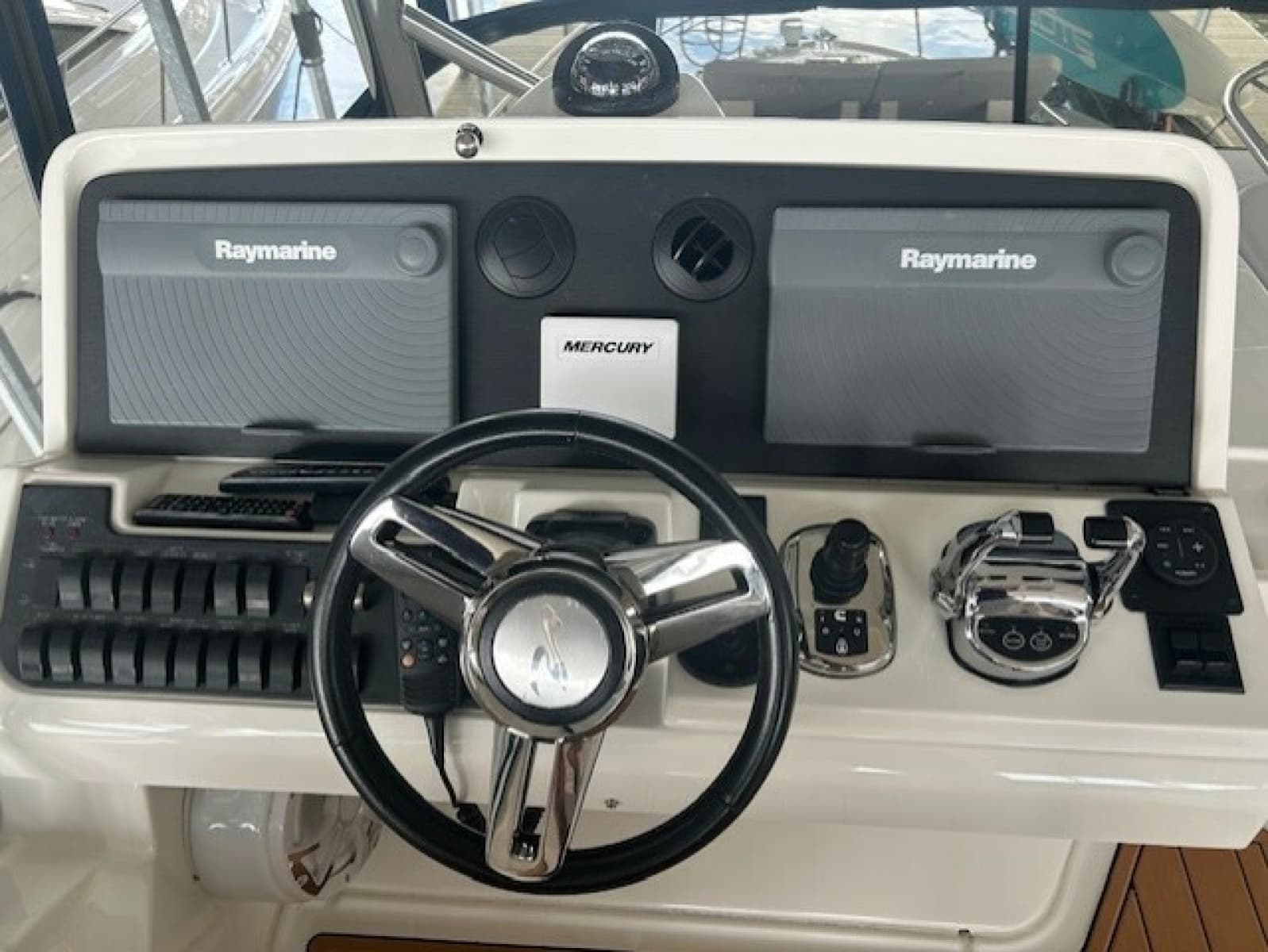 2017 Sea Ray 460 FLY