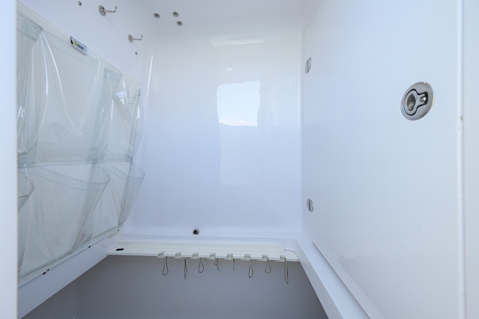 Bahama 41 - Interior Storage