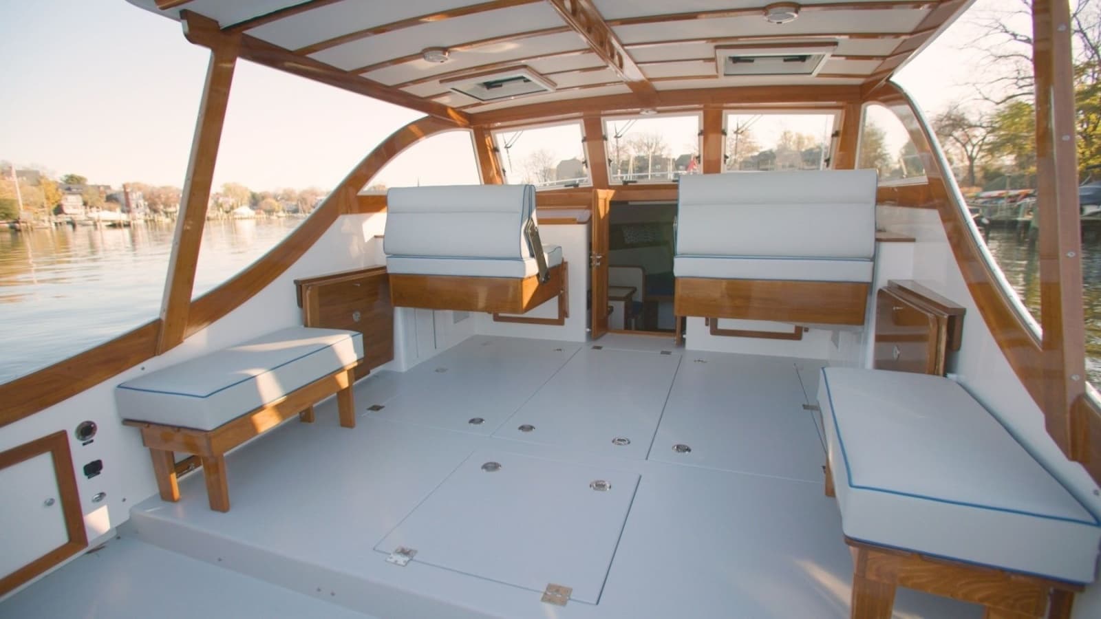 Imgi_22_2021 Ellis 36 Express Cruiser Power 10135478 20260401140230299 12